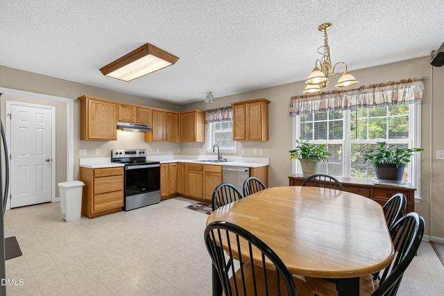 427 Carrington Drive, Garner, NC 27529