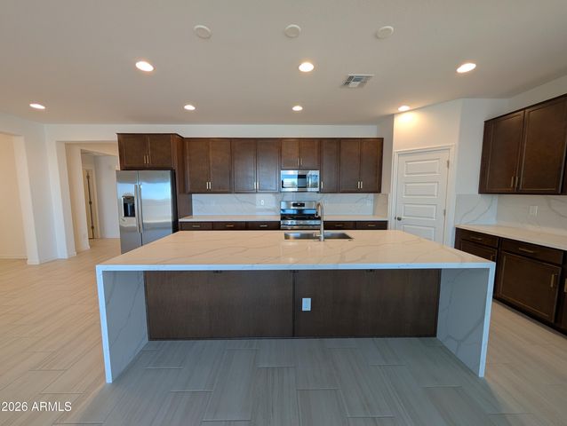 3465 N 101ST Drive, Avondale, AZ 85392