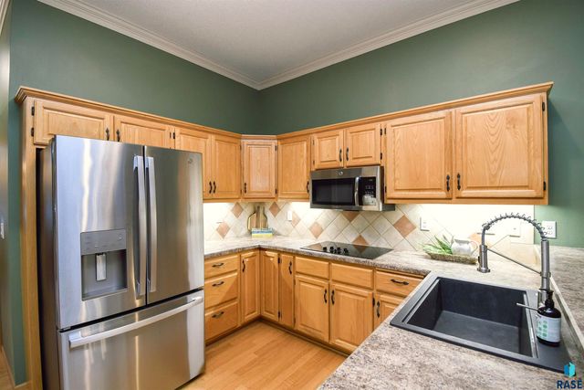 6915 W Westminster Dr Drive, Sioux Falls, SD 57106