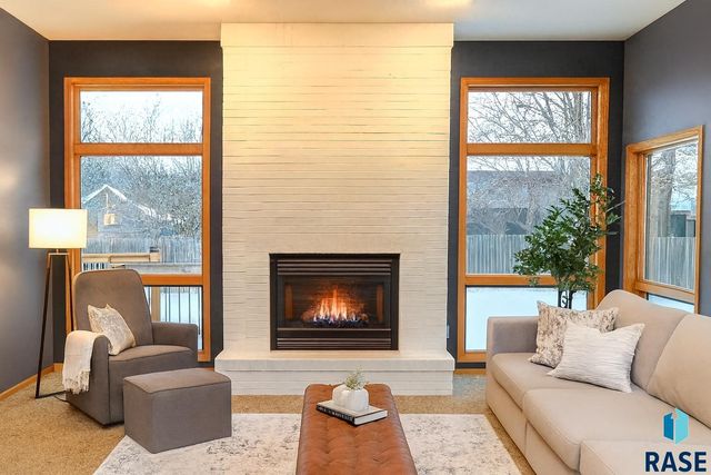 6915 W Westminster Dr Drive, Sioux Falls, SD 57106