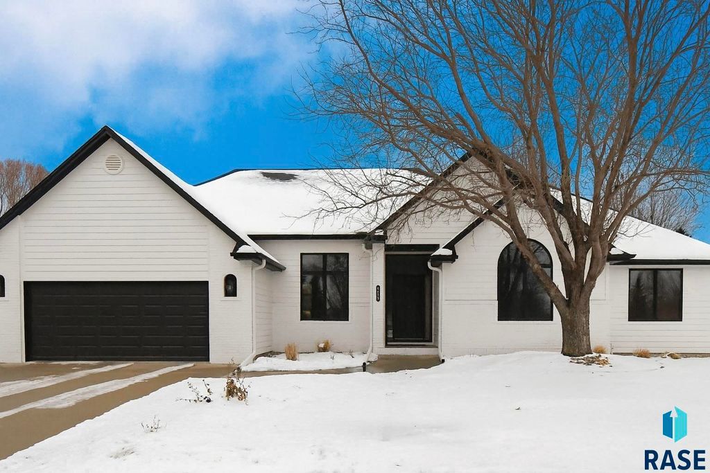 6915 W Westminster Dr Drive, Sioux Falls, SD 57106
