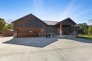 458 S 300 E, Albion, IN 46701