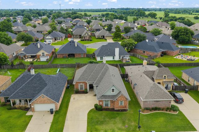 313 Chancellorsville Court, Bossier City, LA 71112