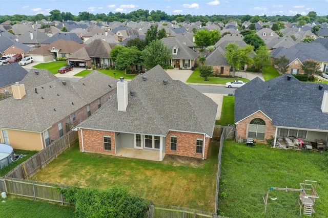 313 Chancellorsville Court, Bossier City, LA 71112