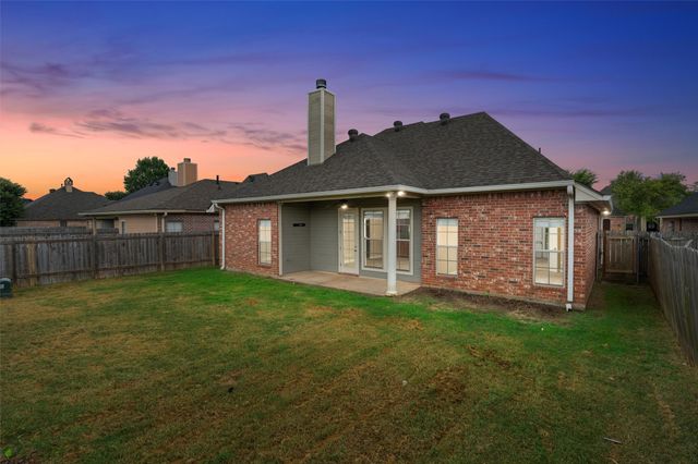 313 Chancellorsville Court, Bossier City, LA 71112