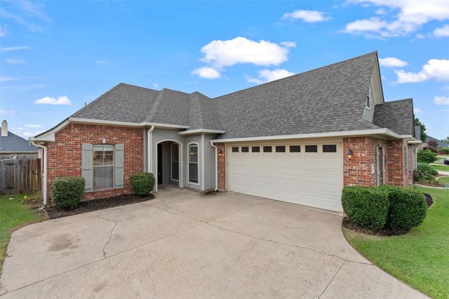 313 Chancellorsville Court, Bossier City, LA 71112