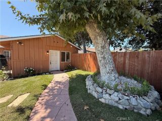 7031 Bellaire Ave, North Hollywood, CA 91605