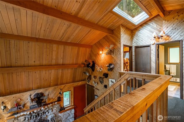 7082 Olympus Way, Glacier, WA 98244