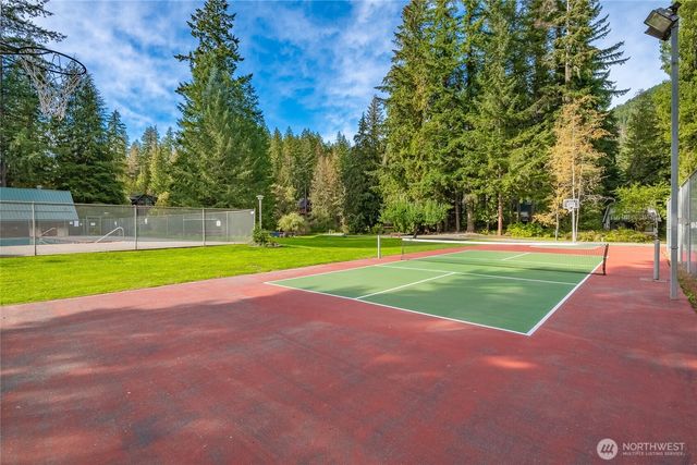 7082 Olympus Way, Glacier, WA 98244
