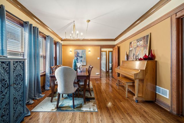 1725 E 84th Street, Chicago, IL 60617