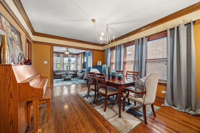 1725 E 84th Street, Chicago, IL 60617