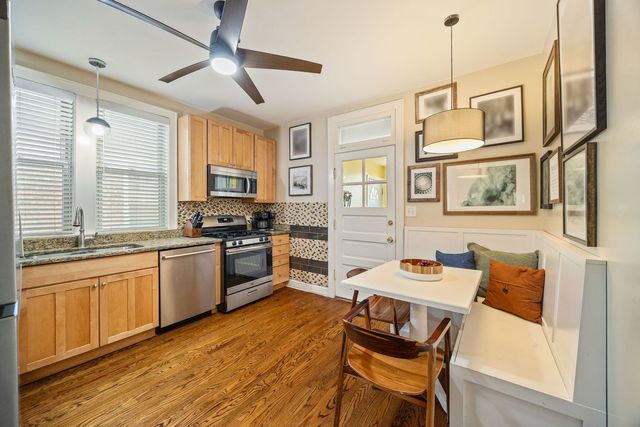 1725 E 84th Street, Chicago, IL 60617