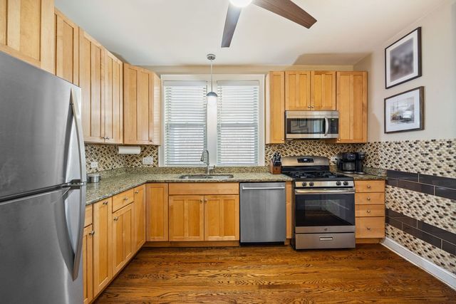 1725 E 84th Street, Chicago, IL 60617