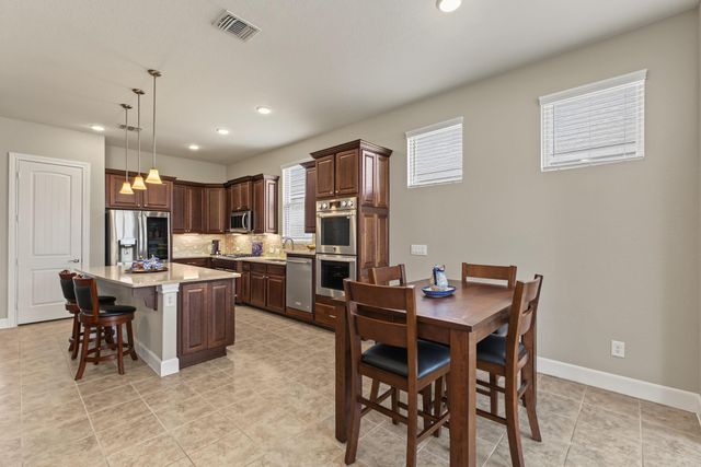 156 Wild Wick Way, The Woodlands, TX 77382