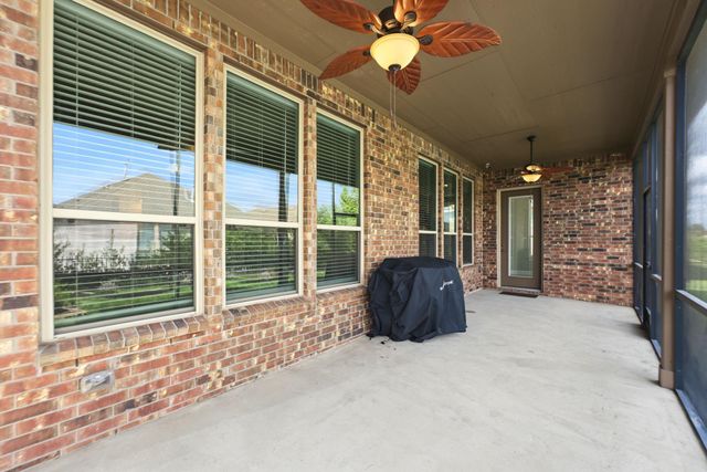 156 Wild Wick Way, The Woodlands, TX 77382