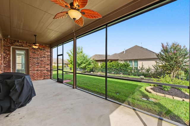 156 Wild Wick Way, The Woodlands, TX 77382