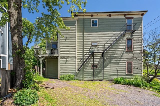 89 Call Street 3, Boston, MA 02130