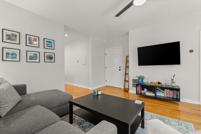 89 Call Street 3, Boston, MA 02130