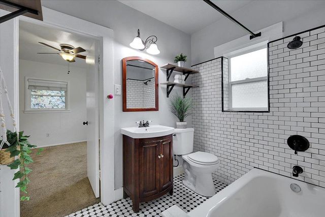 421 Elefa St, Roseville, CA 95678