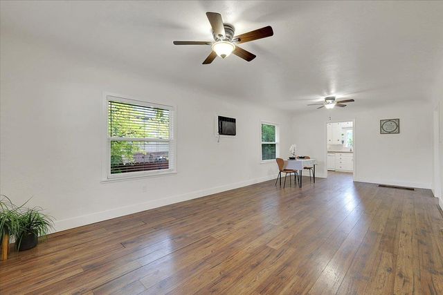 421 Elefa St, Roseville, CA 95678