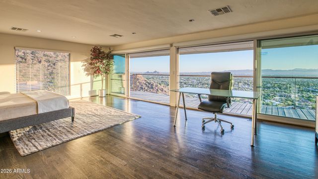 4959 E RED ROCK Drive, Phoenix, AZ 85018