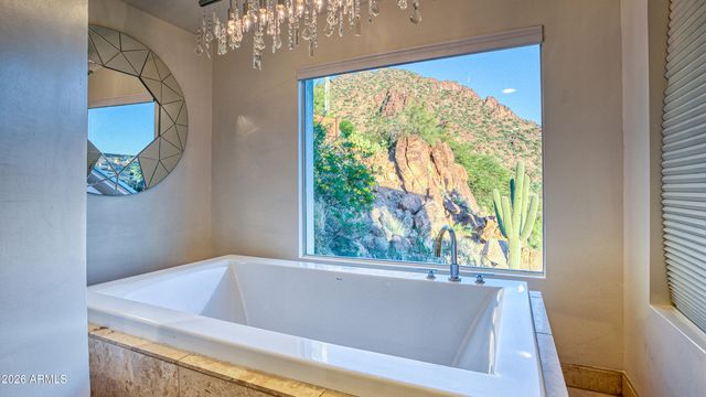 4959 E RED ROCK Drive, Phoenix, AZ 85018