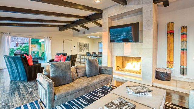 4959 E RED ROCK Drive, Phoenix, AZ 85018