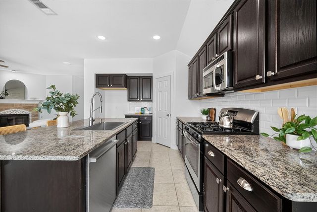 605 Stableford Street, Celina, TX 75009