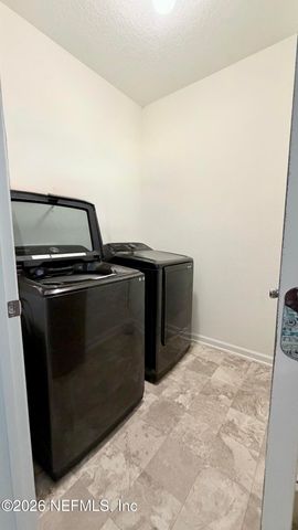 595 WILD ROSE Lane, Jacksonville, FL 32218