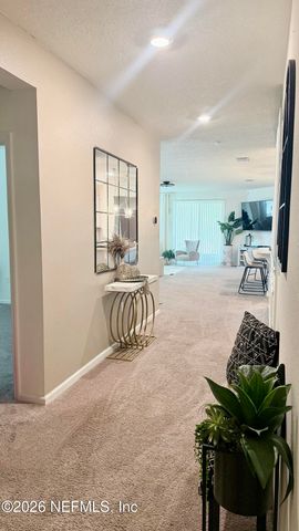 595 WILD ROSE Lane, Jacksonville, FL 32218