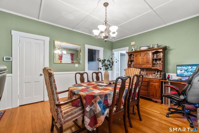 32 Union Street, Seymour, CT 06483