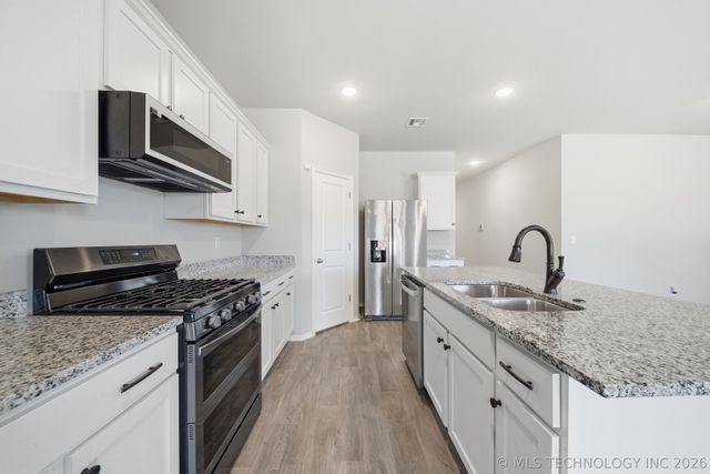 3306 Rushmore Circle, Bartlesville, OK 74006