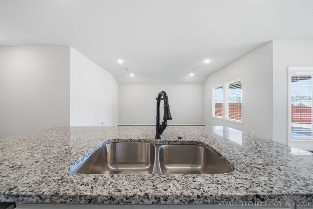 3306 Rushmore Circle, Bartlesville, OK 74006