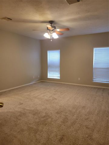 3715 Pinehurst Drive, Pearland, TX 77581