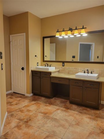 3715 Pinehurst Drive, Pearland, TX 77581