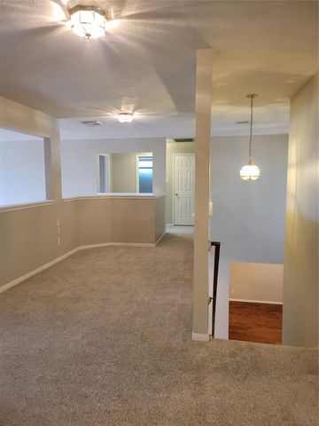 3715 Pinehurst Drive, Pearland, TX 77581