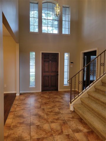 3715 Pinehurst Drive, Pearland, TX 77581