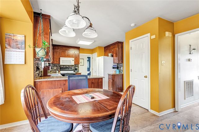 15621 Corte Castle Pl, Chesterfield, VA 23838