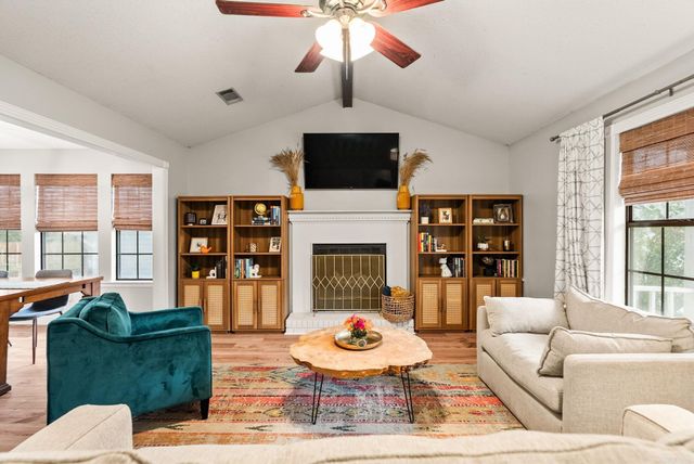 2 Cedar Ridge Court, Little Rock, AR 72211