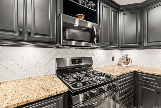 2 Cedar Ridge Court, Little Rock, AR 72211