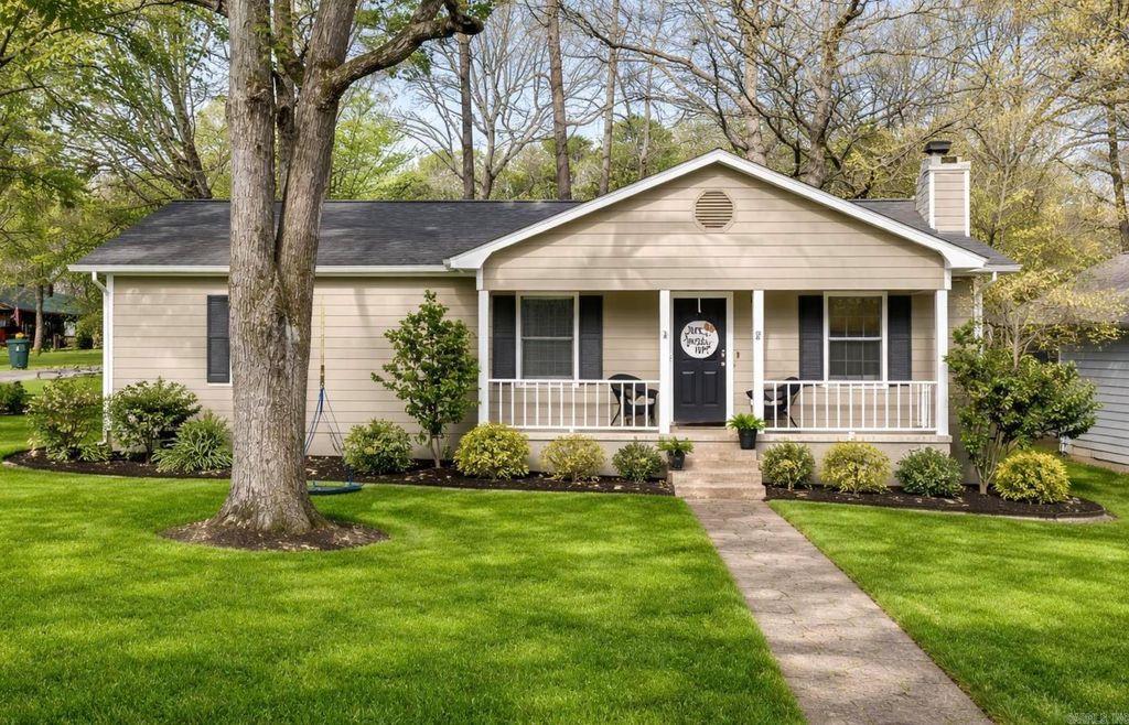 2 Cedar Ridge Court, Little Rock, AR 72211