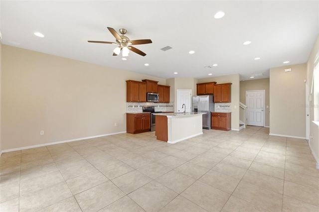 8961 TURNSTONE HAVEN PLACE, Tampa, FL 33619