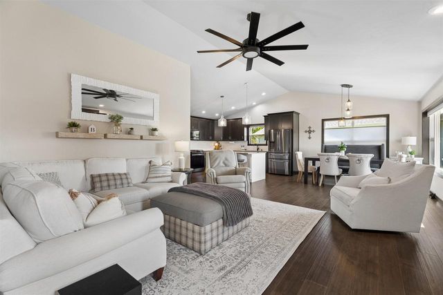 5078 N MILKWEED TRAIL, Appleton, WI 54913