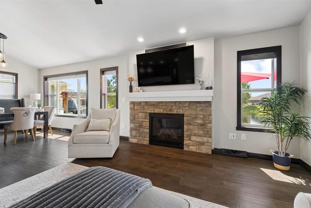 5078 N MILKWEED TRAIL, Appleton, WI 54913
