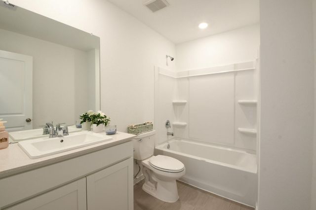 2823 Cedar Rock Street, League City, TX 77573