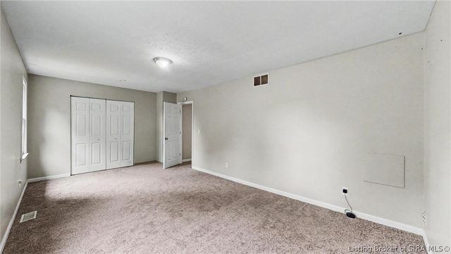 2419 Shelby Street, New Albany, IN 47130