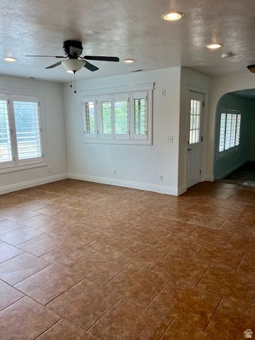 185 E SOUTH WEBER DR, South Weber, UT 84405