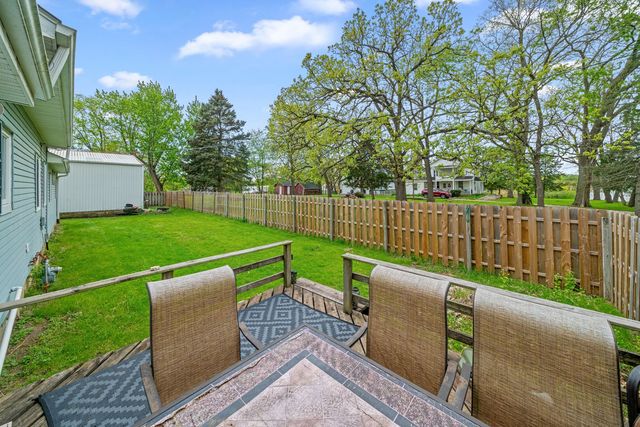 26 Cross Street, Bristol, IL 60512