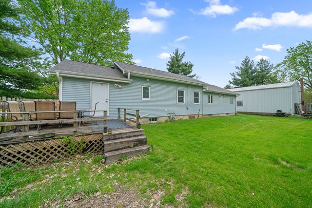 26 Cross Street, Bristol, IL 60512