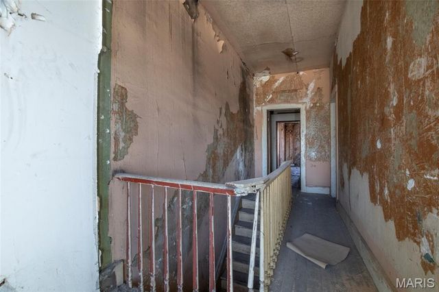 7011 S Broadway, St Louis, MO 63111